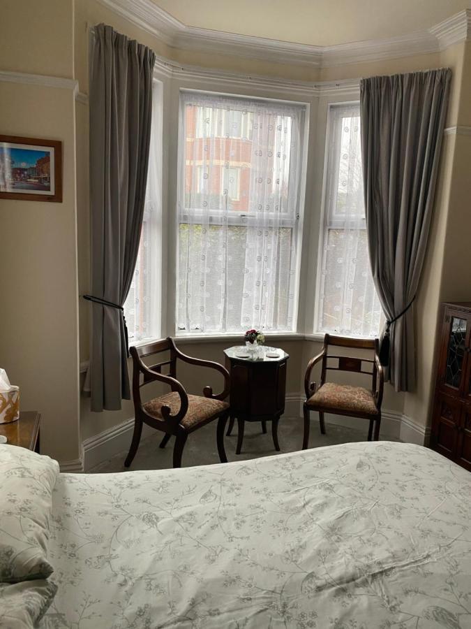 Turret Corner, Colwyn Bay, 5Min Walk To Sandy Beach Conwy Exterior foto